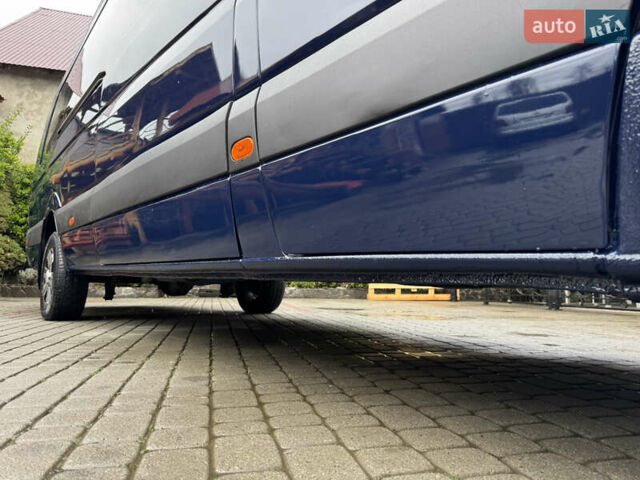 Синий Мерседес Sprinter, объемом двигателя 2.99 л и пробегом 577 тыс. км за 17999 $, фото 13 на Automoto.ua