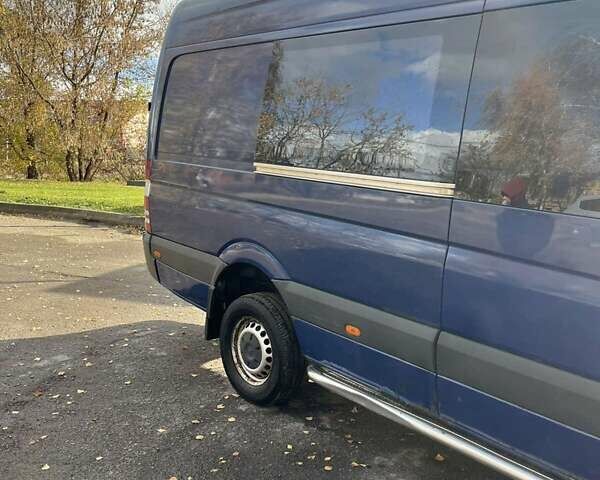 Синій Мерседес Sprinter, об'ємом двигуна 2.2 л та пробігом 377 тис. км за 11000 $, фото 1 на Automoto.ua