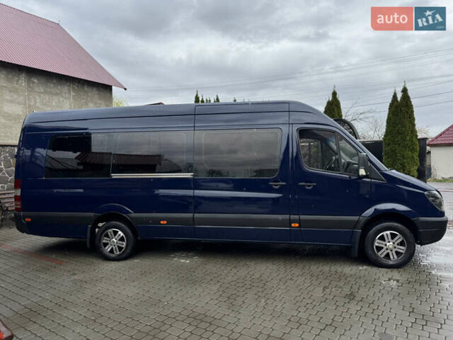 Синий Мерседес Sprinter, объемом двигателя 2.99 л и пробегом 577 тыс. км за 17999 $, фото 6 на Automoto.ua