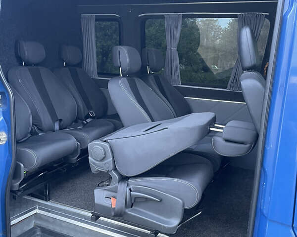 Синий Мерседес Sprinter, объемом двигателя 2.1 л и пробегом 640 тыс. км за 12800 $, фото 19 на Automoto.ua