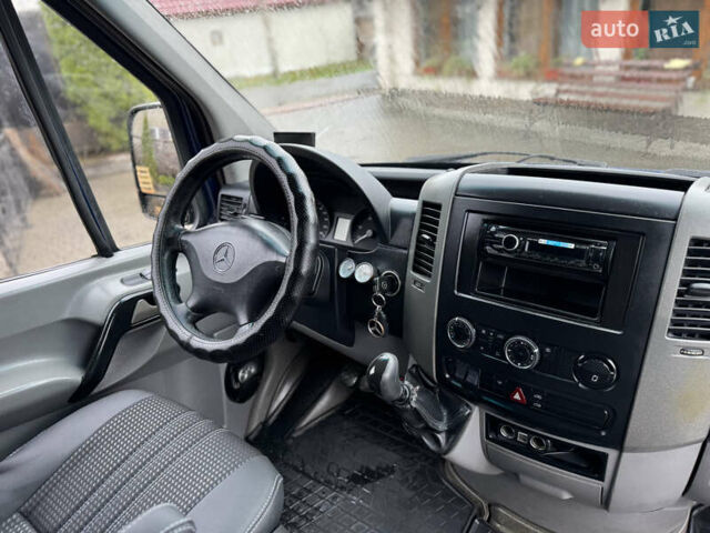 Синий Мерседес Sprinter, объемом двигателя 2.99 л и пробегом 577 тыс. км за 17999 $, фото 28 на Automoto.ua