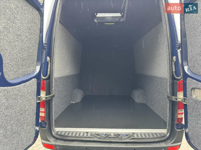 Синий Мерседес Sprinter, объемом двигателя 2.99 л и пробегом 577 тыс. км за 17999 $, фото 38 на Automoto.ua