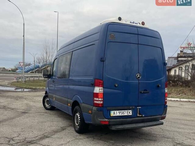 Синий Мерседес Sprinter, объемом двигателя 2.2 л и пробегом 530 тыс. км за 8400 $, фото 7 на Automoto.ua