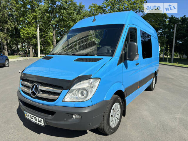 Синий Мерседес Sprinter, объемом двигателя 2.15 л и пробегом 292 тыс. км за 16500 $, фото 3 на Automoto.ua