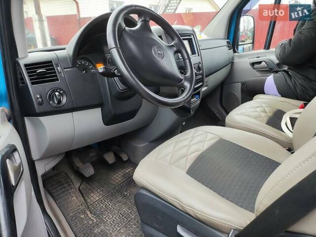 Синій Мерседес Sprinter, об'ємом двигуна 2.14 л та пробігом 625 тис. км за 12300 $, фото 6 на Automoto.ua