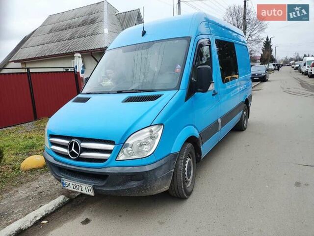 Синій Мерседес Sprinter, об'ємом двигуна 2.14 л та пробігом 625 тис. км за 12300 $, фото 2 на Automoto.ua