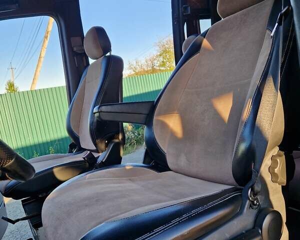 Синій Мерседес Sprinter, об'ємом двигуна 3 л та пробігом 793 тис. км за 15500 $, фото 17 на Automoto.ua