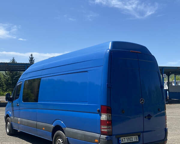 Синій Мерседес Sprinter, об'ємом двигуна 2.14 л та пробігом 280 тис. км за 18500 $, фото 2 на Automoto.ua