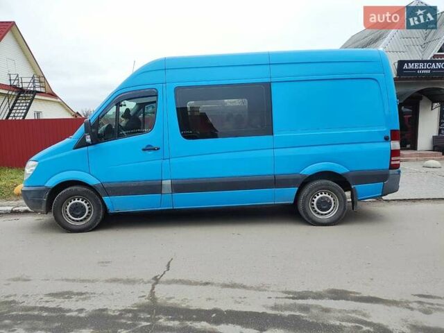 Синій Мерседес Sprinter, об'ємом двигуна 2.14 л та пробігом 625 тис. км за 12300 $, фото 5 на Automoto.ua