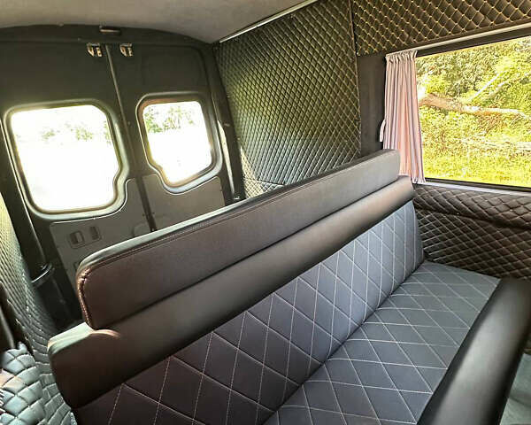 Синий Мерседес Sprinter, объемом двигателя 2.2 л и пробегом 360 тыс. км за 13700 $, фото 6 на Automoto.ua