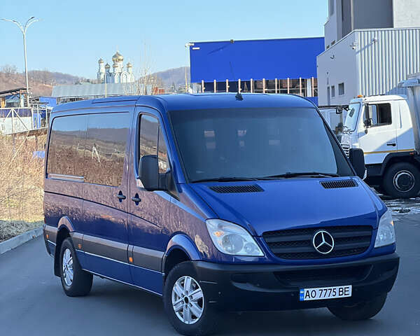 Синий Мерседес Sprinter, объемом двигателя 2.14 л и пробегом 636 тыс. км за 11999 $, фото 1 на Automoto.ua