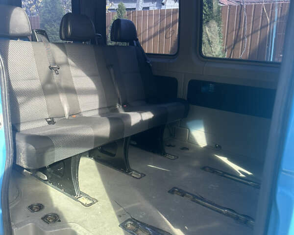 Синий Мерседес Sprinter, объемом двигателя 2.15 л и пробегом 560 тыс. км за 11200 $, фото 9 на Automoto.ua
