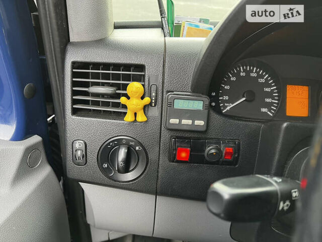 Синий Мерседес Sprinter, объемом двигателя 2.14 л и пробегом 636 тыс. км за 11999 $, фото 8 на Automoto.ua