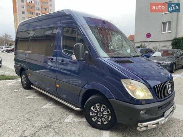Синий Мерседес Sprinter, объемом двигателя 2.14 л и пробегом 370 тыс. км за 14144 $, фото 1 на Automoto.ua
