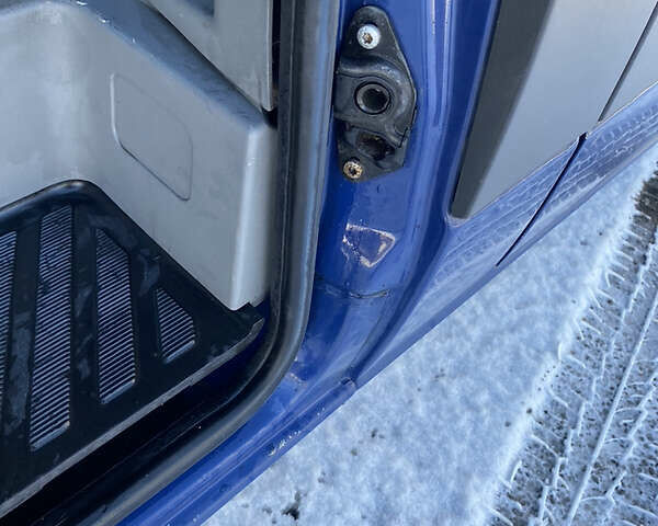 Синій Мерседес Sprinter, об'ємом двигуна 2.1 л та пробігом 280 тис. км за 11400 $, фото 7 на Automoto.ua