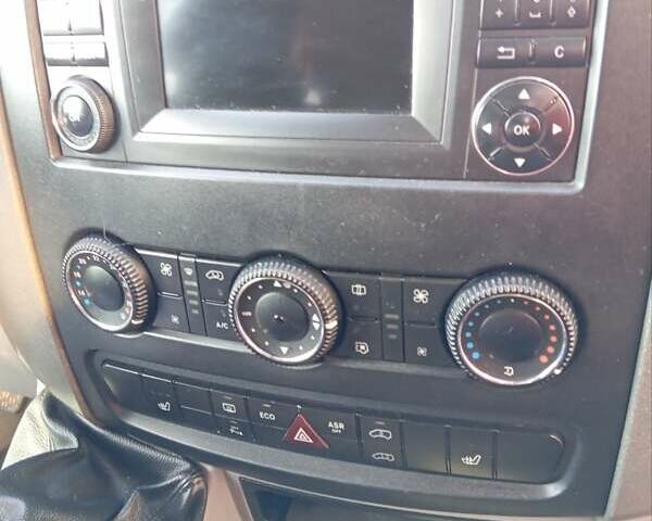 Мерседес Sprinter 2011 в Богородчанах на Automoto.ua Синий Мерседес Sprinter, объемом двигателя 2.2 л и пробегом 429 тыс. км за 11200 $, фото 25 на Automoto.ua