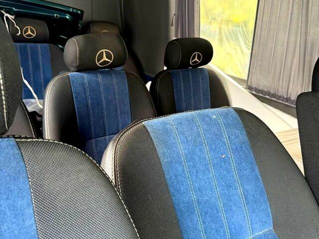 Синій Мерседес Sprinter, об'ємом двигуна 2.2 л та пробігом 300 тис. км за 6000 $, фото 4 на Automoto.ua