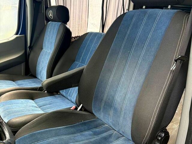Синій Мерседес Sprinter, об'ємом двигуна 2.2 л та пробігом 300 тис. км за 6000 $, фото 7 на Automoto.ua