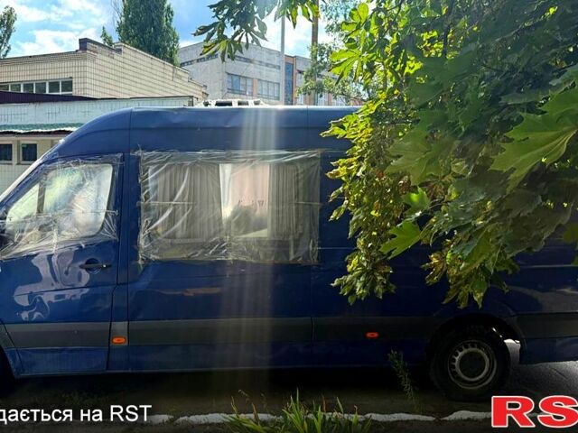 Синій Мерседес Sprinter, об'ємом двигуна 2.2 л та пробігом 300 тис. км за 6000 $, фото 1 на Automoto.ua