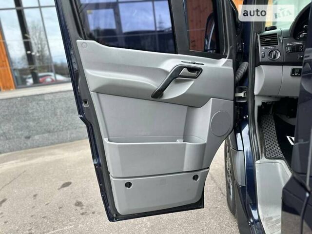 Синій Мерседес Sprinter, об'ємом двигуна 2.99 л та пробігом 38 тис. км за 49000 $, фото 15 на Automoto.ua