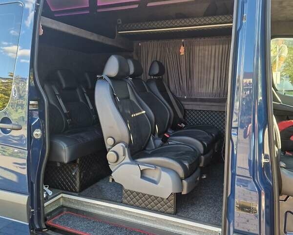 Синий Мерседес Sprinter, объемом двигателя 2.1 л и пробегом 540 тыс. км за 24000 $, фото 6 на Automoto.ua
