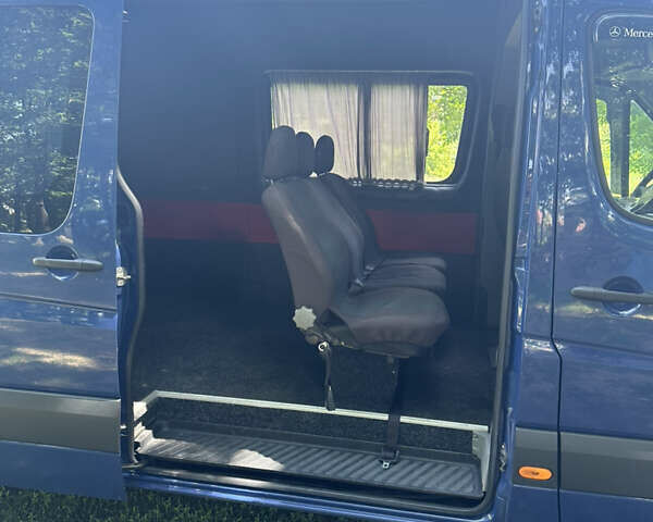 Синий Мерседес Sprinter, объемом двигателя 0 л и пробегом 46 тыс. км за 22000 $, фото 7 на Automoto.ua