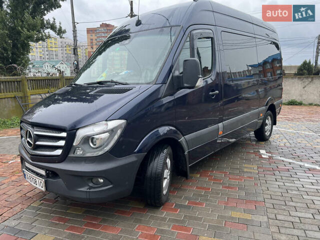 Синий Мерседес Sprinter, объемом двигателя 2.14 л и пробегом 790 тыс. км за 17800 $, фото 2 на Automoto.ua