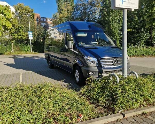 Синий Мерседес Sprinter, объемом двигателя 2.1 л и пробегом 540 тыс. км за 24000 $, фото 8 на Automoto.ua