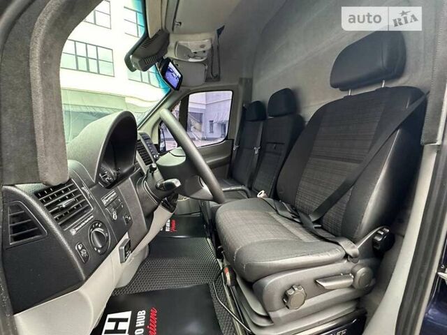 Синій Мерседес Sprinter, об'ємом двигуна 2.99 л та пробігом 38 тис. км за 49000 $, фото 18 на Automoto.ua