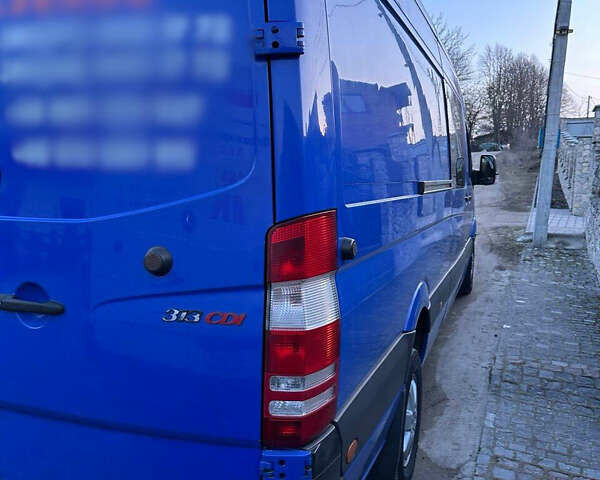 Синий Мерседес Sprinter, объемом двигателя 2.14 л и пробегом 450 тыс. км за 19999 $, фото 6 на Automoto.ua