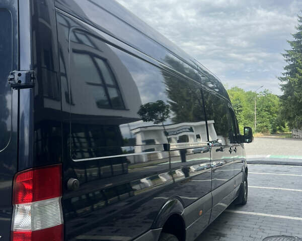 Синий Мерседес Sprinter, объемом двигателя 3 л и пробегом 450 тыс. км за 26499 $, фото 33 на Automoto.ua