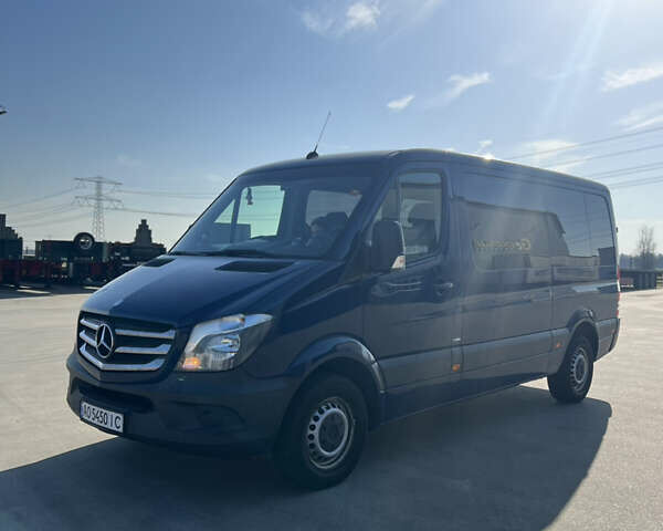 Синий Мерседес Sprinter, объемом двигателя 2.2 л и пробегом 341 тыс. км за 22500 $, фото 1 на Automoto.ua