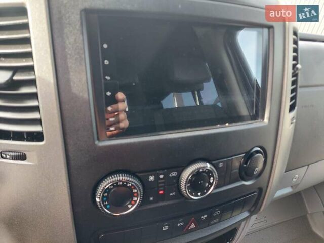 Синій Мерседес Sprinter, об'ємом двигуна 2.15 л та пробігом 295 тис. км за 21500 $, фото 24 на Automoto.ua