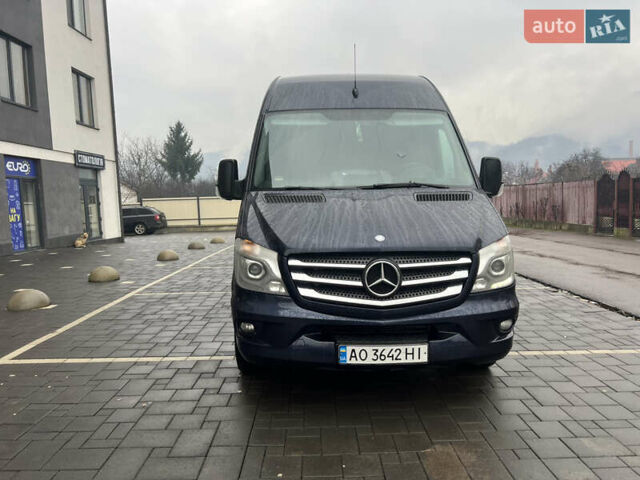 Синий Мерседес Sprinter, объемом двигателя 3 л и пробегом 417 тыс. км за 29300 $, фото 3 на Automoto.ua