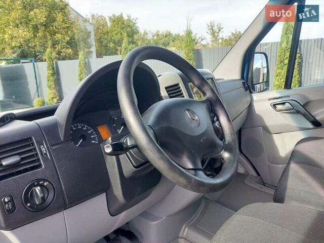 Синій Мерседес Sprinter, об'ємом двигуна 2.15 л та пробігом 295 тис. км за 21500 $, фото 7 на Automoto.ua