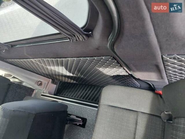 Синій Мерседес Sprinter, об'ємом двигуна 2.15 л та пробігом 295 тис. км за 21500 $, фото 38 на Automoto.ua
