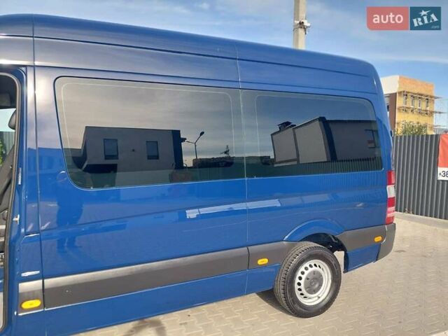 Синій Мерседес Sprinter, об'ємом двигуна 2.15 л та пробігом 295 тис. км за 21500 $, фото 35 на Automoto.ua