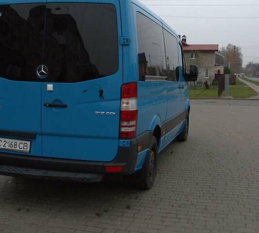 Синий Мерседес Sprinter, объемом двигателя 2.2 л и пробегом 190 тыс. км за 21700 $, фото 3 на Automoto.ua