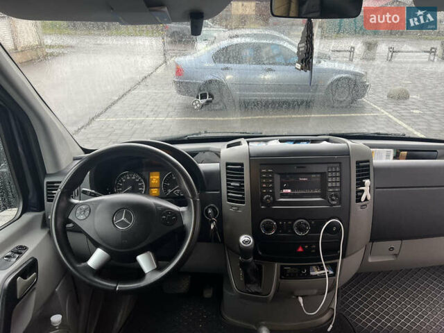 Синий Мерседес Sprinter, объемом двигателя 3 л и пробегом 450 тыс. км за 26499 $, фото 57 на Automoto.ua