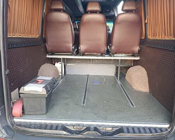 Синій Мерседес Sprinter, об'ємом двигуна 2.69 л та пробігом 400 тис. км за 19000 $, фото 48 на Automoto.ua