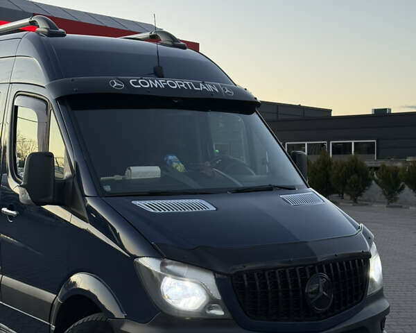 Синий Мерседес Sprinter, объемом двигателя 2.14 л и пробегом 792 тыс. км за 27850 $, фото 3 на Automoto.ua