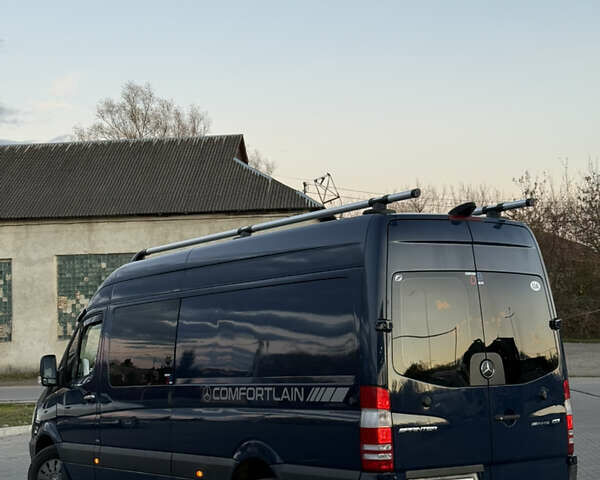Синий Мерседес Sprinter, объемом двигателя 2.14 л и пробегом 792 тыс. км за 27850 $, фото 5 на Automoto.ua