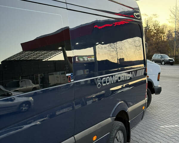 Синий Мерседес Sprinter, объемом двигателя 2.14 л и пробегом 792 тыс. км за 27850 $, фото 13 на Automoto.ua