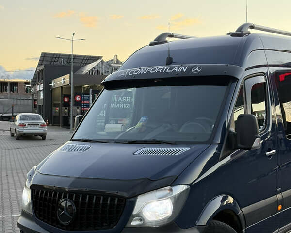 Синий Мерседес Sprinter, объемом двигателя 2.14 л и пробегом 792 тыс. км за 27850 $, фото 4 на Automoto.ua