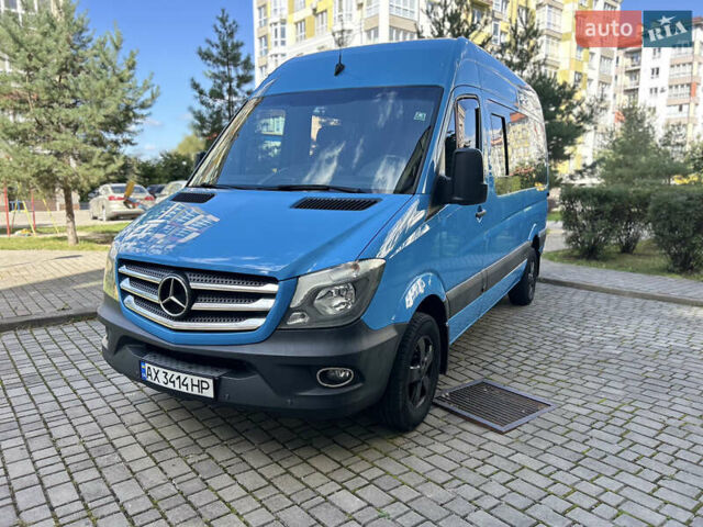 Синій Мерседес Sprinter, об'ємом двигуна 2.14 л та пробігом 303 тис. км за 23020 $, фото 4 на Automoto.ua