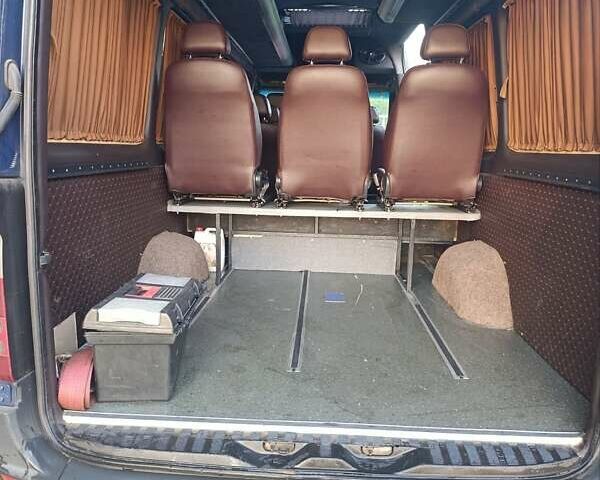 Синій Мерседес Sprinter, об'ємом двигуна 2.69 л та пробігом 400 тис. км за 19000 $, фото 50 на Automoto.ua