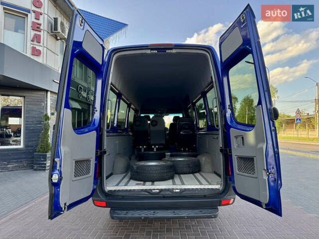 Синий Мерседес Sprinter, объемом двигателя 2.2 л и пробегом 200 тыс. км за 28500 $, фото 16 на Automoto.ua