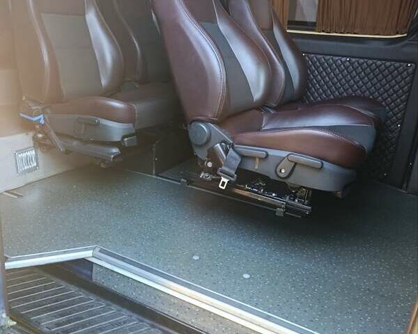 Синій Мерседес Sprinter, об'ємом двигуна 2.69 л та пробігом 400 тис. км за 19000 $, фото 21 на Automoto.ua