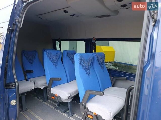 Синий Мерседес Sprinter, объемом двигателя 2.14 л и пробегом 239 тыс. км за 35000 $, фото 27 на Automoto.ua