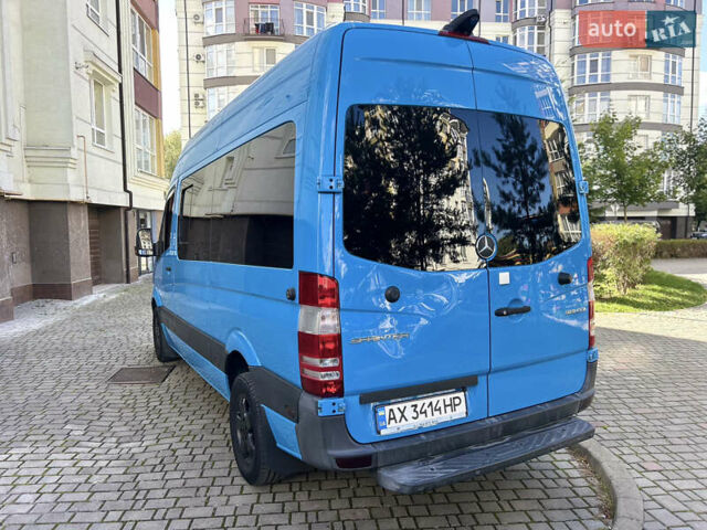 Синій Мерседес Sprinter, об'ємом двигуна 2.14 л та пробігом 303 тис. км за 23020 $, фото 12 на Automoto.ua